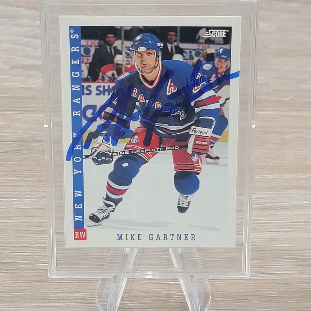 Mike Gartner Autographed 1992 Score Hockey Card New York Rangers RW